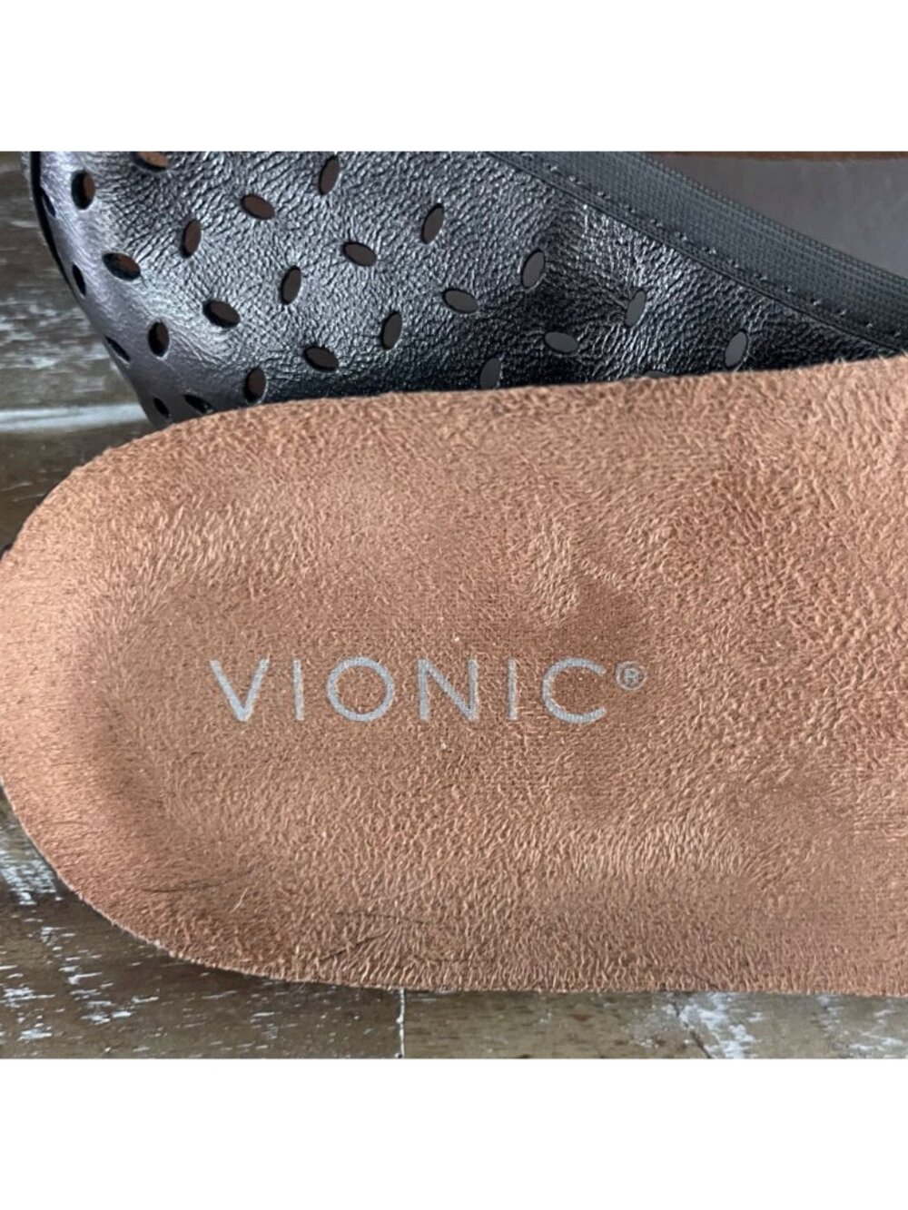 Vionic Womens Robyn II Perforated Leather Ballet Flats 7.5W Metallic Classic - Picture 5 of 14